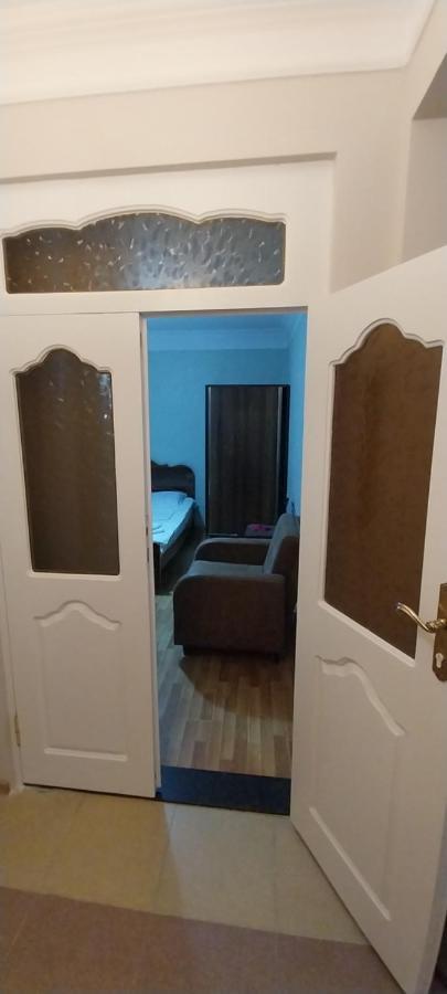 Hotel Damashni Batumi Bagian luar foto
