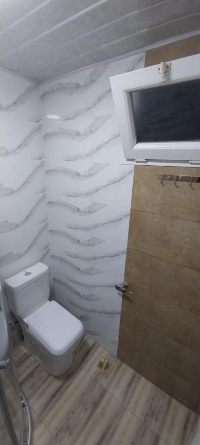 Hotel Damashni Batumi Bagian luar foto
