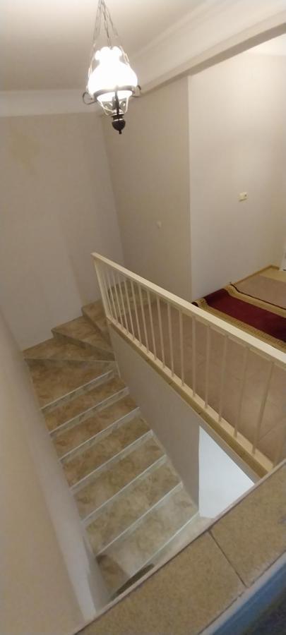 Hotel Damashni Batumi Bagian luar foto