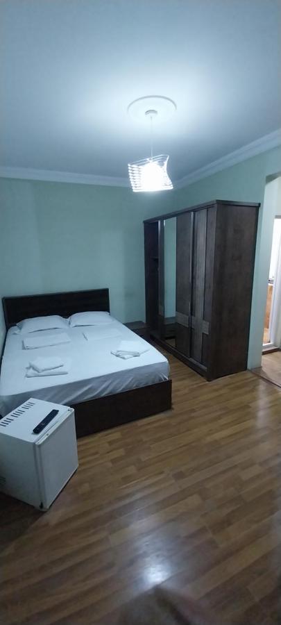 Hotel Damashni Batumi Bagian luar foto