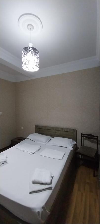 Hotel Damashni Batumi Bagian luar foto