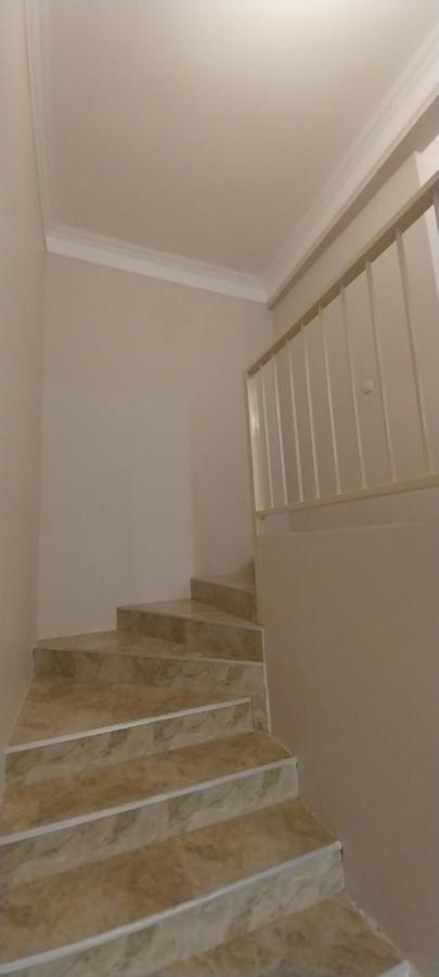 Hotel Damashni Batumi Bagian luar foto