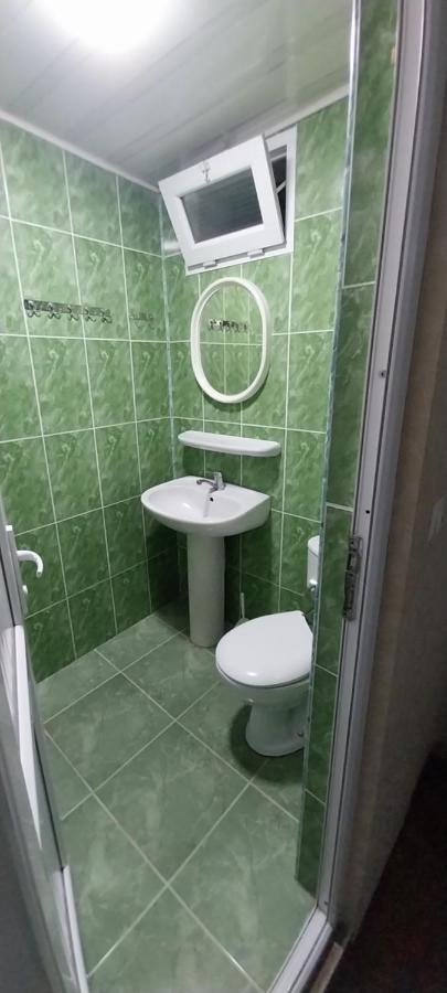 Hotel Damashni Batumi Bagian luar foto
