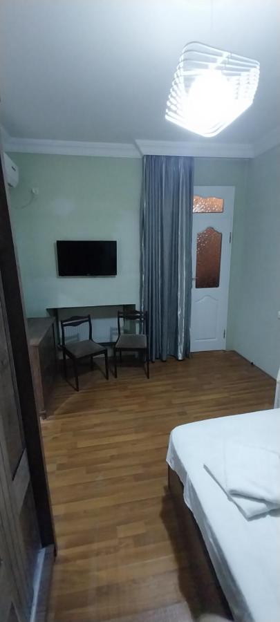 Hotel Damashni Batumi Bagian luar foto